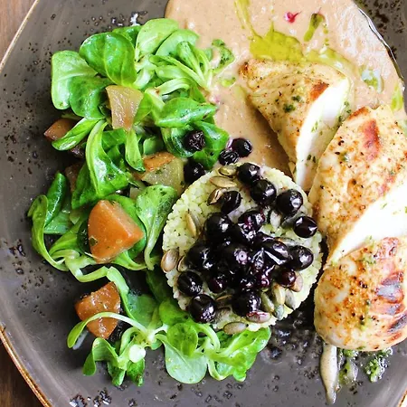 Meriton Old Town Garden