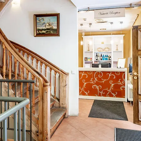 メリトン オールド タウン ガーデン タリン