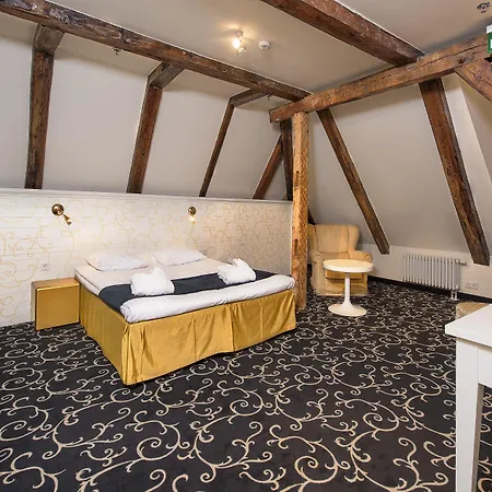 Meriton Old Town Garden Reval