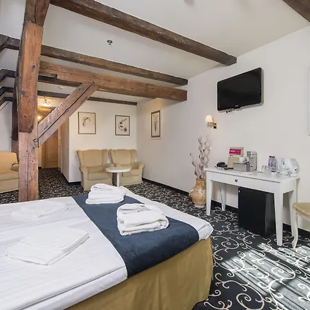 Meriton Old Town Garden 4* Tallinna