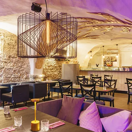 Meriton Old Town Garden 4* Tallinna