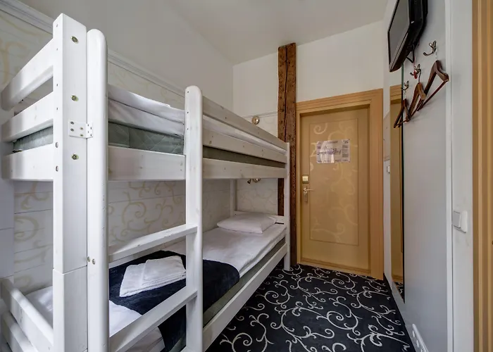 Meriton Old Town Garden Hotell