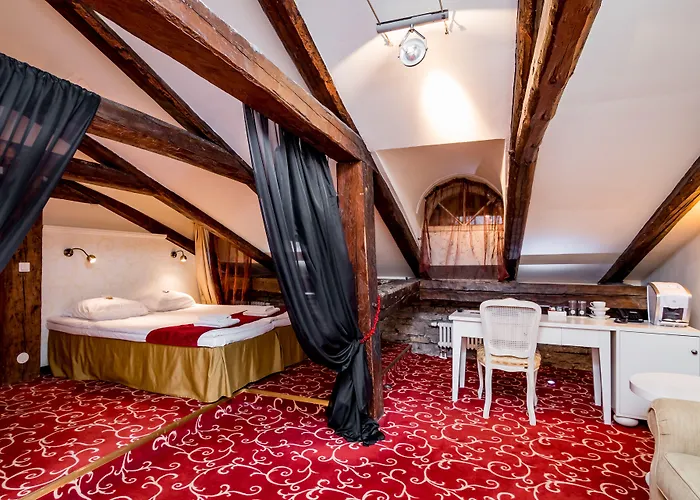 Meriton Old Town Garden Hotell