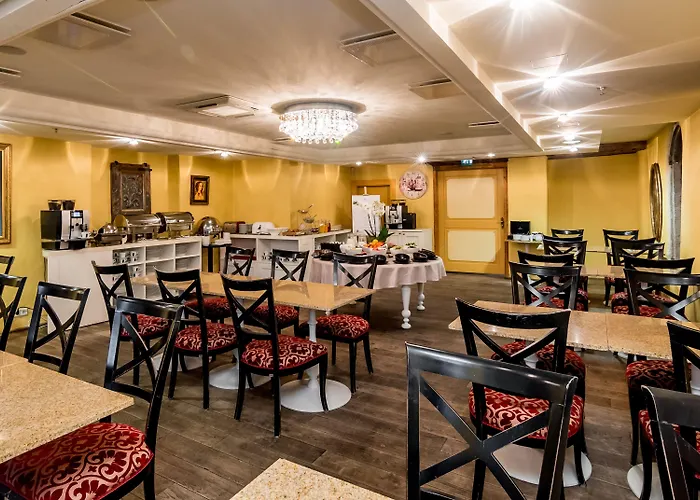 Hotell Meriton Old Town Garden