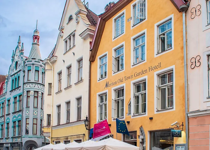 Meriton Old Town Garden