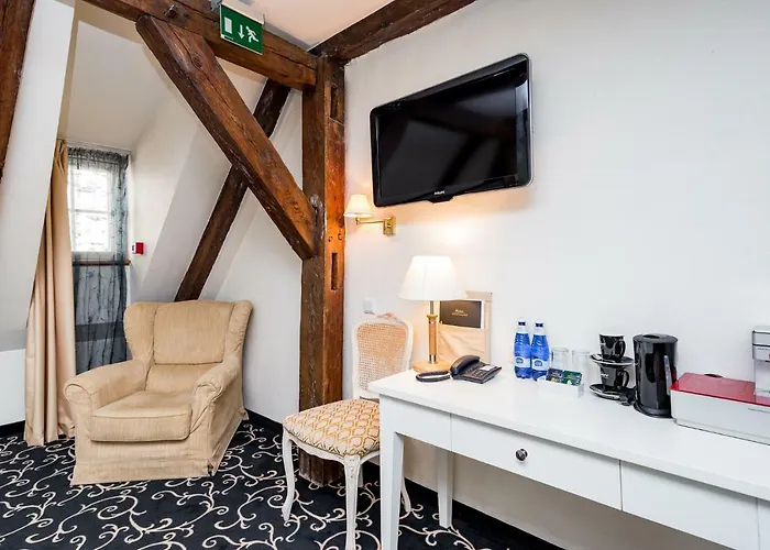 Meriton Old Town Garden 4*