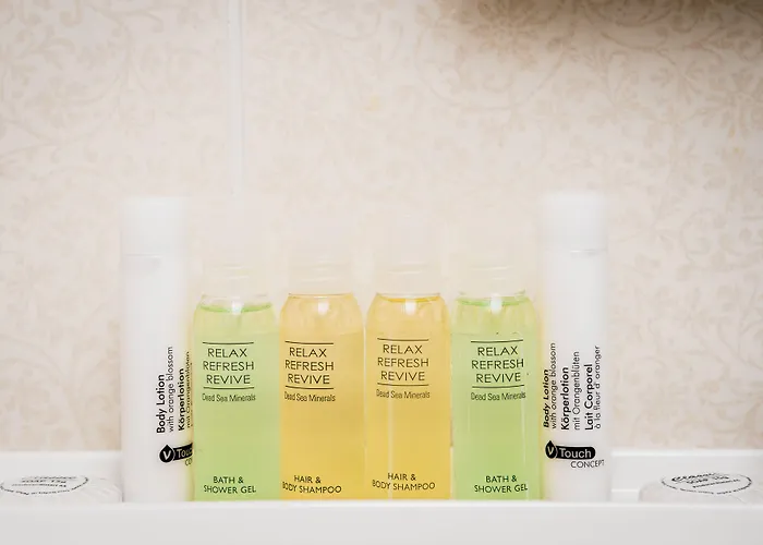 Meriton Old Town Garden Hotel